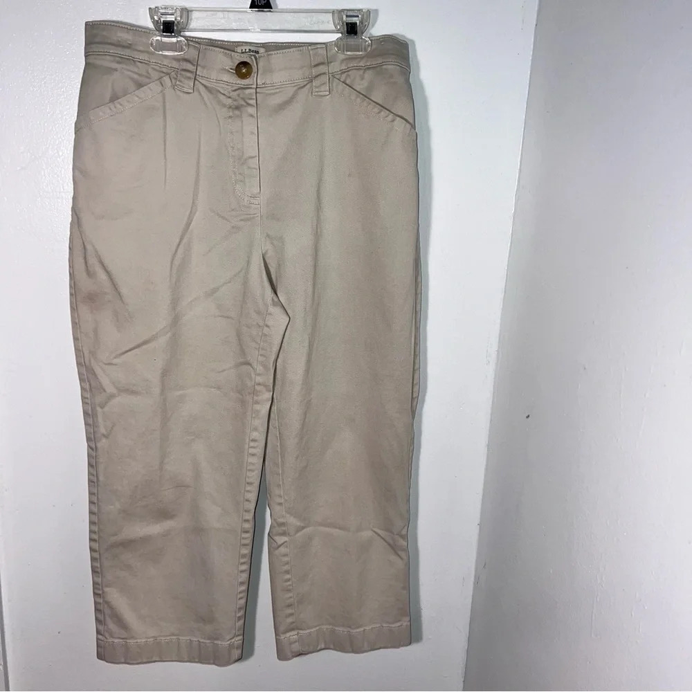 LL Bean, size 10 girls, Chino pants, straight leg logo, button, zip closure 26W